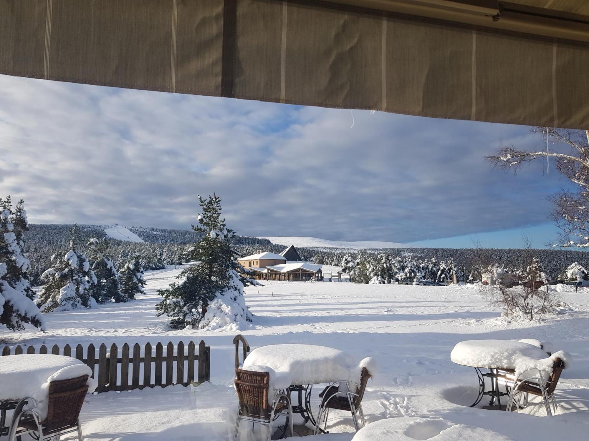 Chalet Hotel Du Mont Lozere Cubieres Екстериор снимка